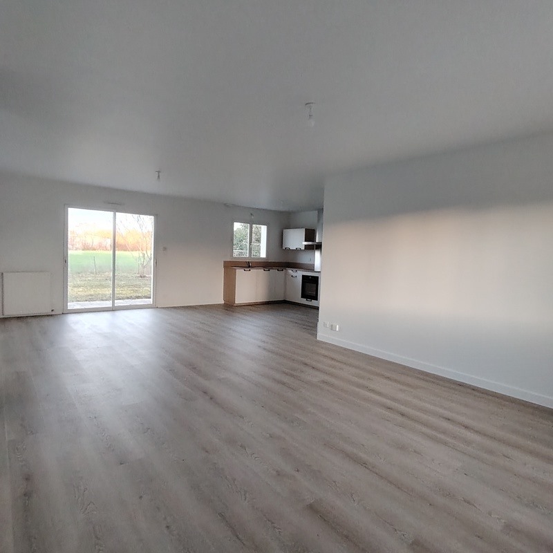 Vente Maison DOMPIERRE SUR YON - 5 pièces -100 m² - (85170)