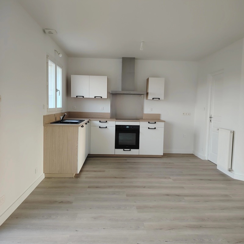 Vente Maison DOMPIERRE SUR YON - 5 pièces -100 m² - (85170)