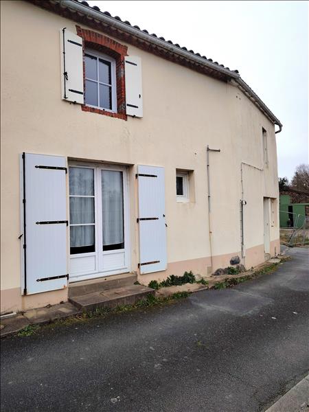Vente Maison DOMPIERRE SUR YON - 5 pièces -95 m² - (85170)