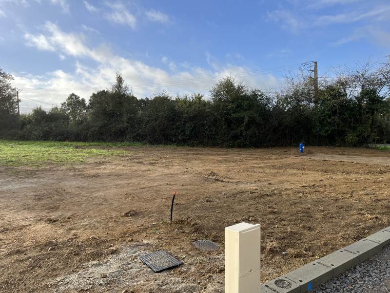 Vente Terrain DOMPIERRE SUR YON - -792 m² - (85170)
