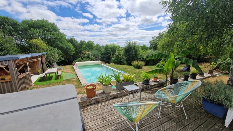 Vente Maison BELLEVIGNY - 6 pièces -165,2 m² - (85170)