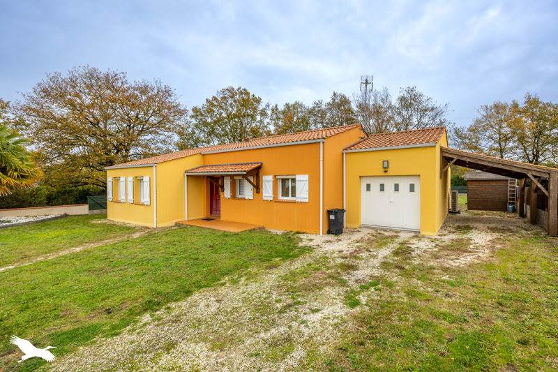 Vente Maison LE POIRE SUR VIE - 6 pièces -107 m² - (85170)