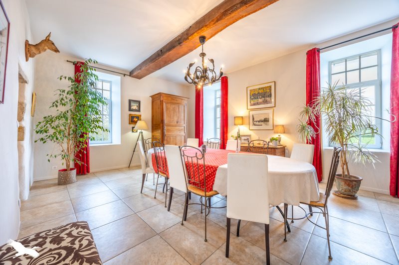 Vente Maison LE POIRE SUR VIE - 9 pièces -212 m² - (85170)