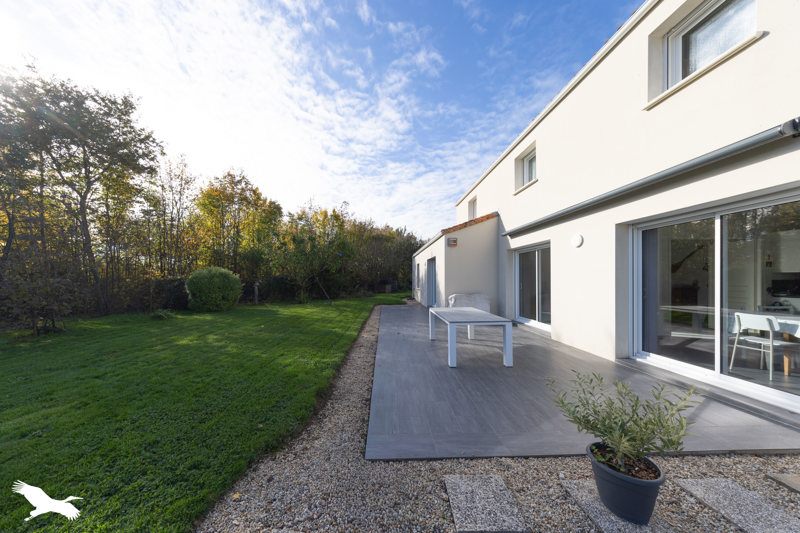 Vente Maison NESMY - 7 pièces -216 m² - (85310)