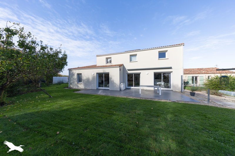 Vente Maison NESMY - 7 pièces -216 m² - (85310)