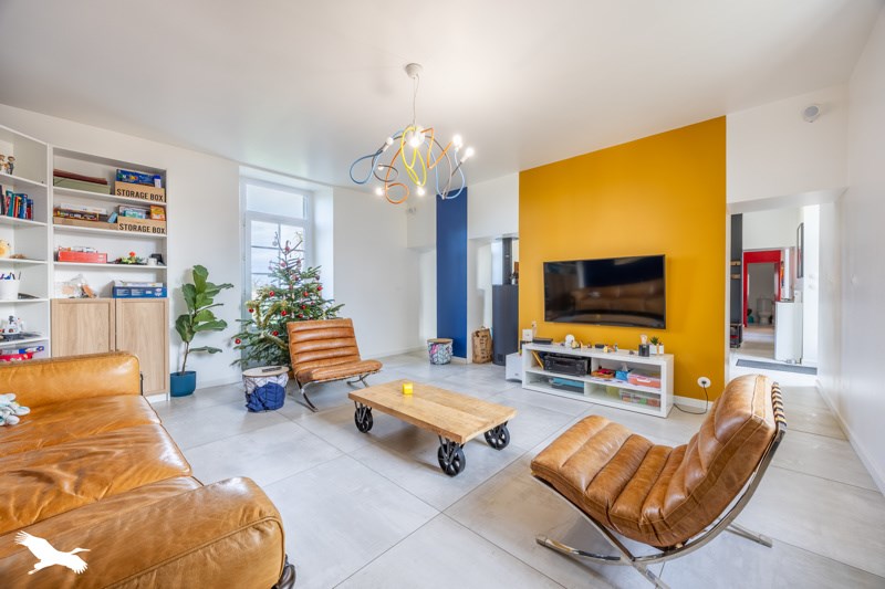 Vente Maison LA BOISSIERE DES LANDES - 7 pièces -145 m² - (85430)