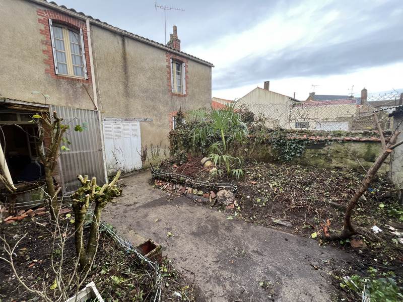 Vente Maison NIEUL LE DOLENT - 8 pièces -188 m² - (85430)