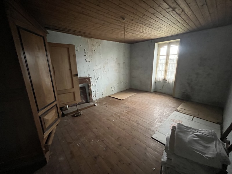 Vente Maison NIEUL LE DOLENT - 8 pièces -188 m² - (85430)