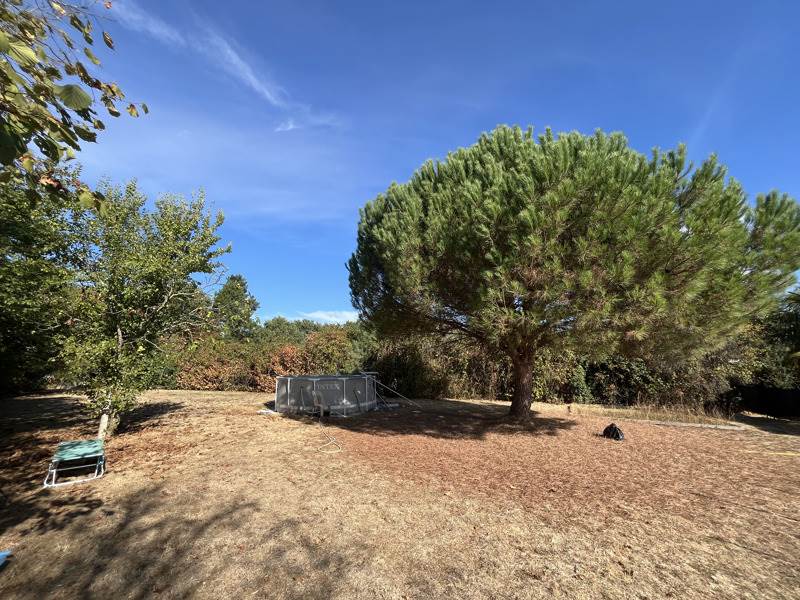 Vente Terrain AUBIGNY LES CLOUZEAUX - -660 m² - (85430)