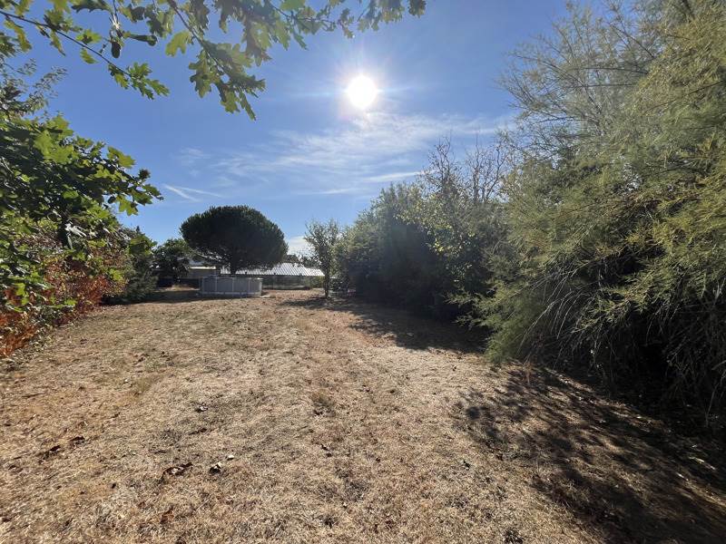 Vente Terrain AUBIGNY LES CLOUZEAUX - -660 m² - (85430)