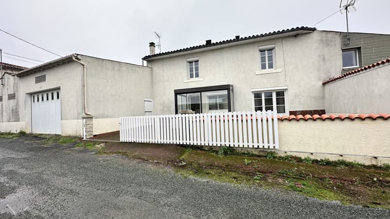 Vente Maison AUCHAY SUR VENDEE - 3 pièces -99 m² - (85200)