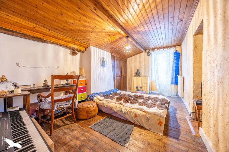 Vente Maison MERVENT - 6 pièces -196 m² - (85200)