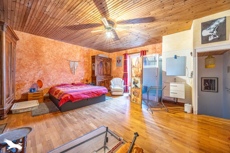 Vente Maison MERVENT - 6 pièces -196 m² - (85200)