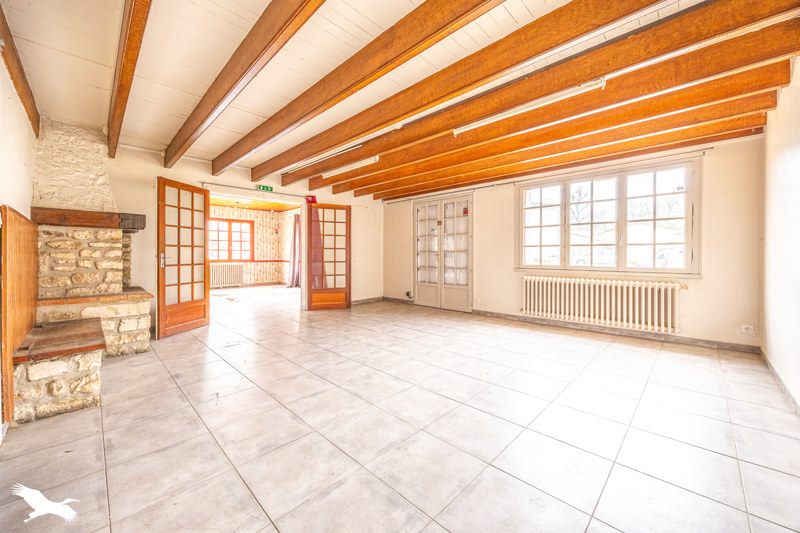 Vente Immeuble ST PIERRE LE VIEUX - -  250 m² - (85420)