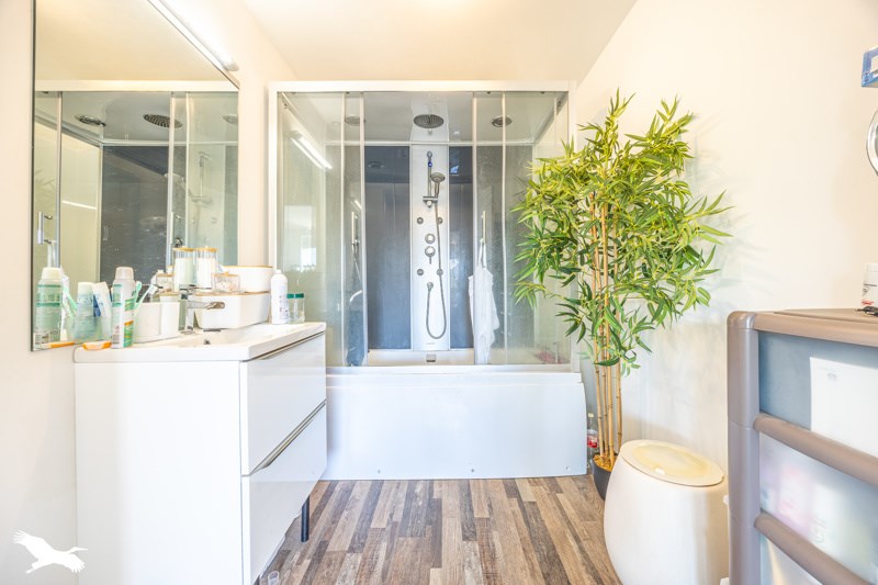 Vente Maison FONTENAY LE COMTE - 4 pièces -118 m² - (85200)