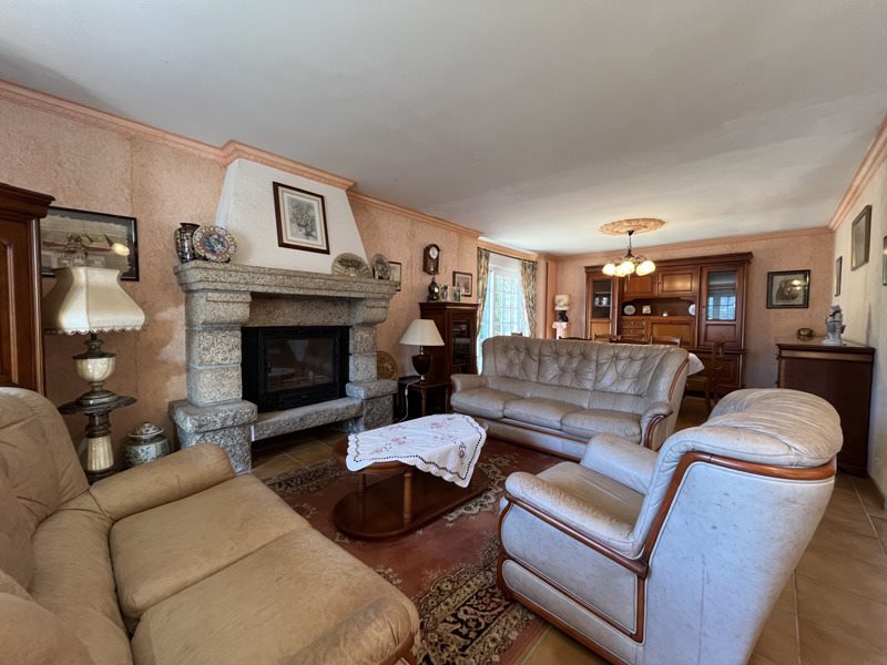 Vente Maison MELGVEN - 8 pièces -187 m² - (29140)