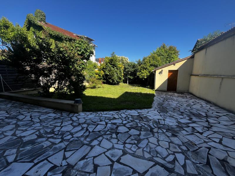 Vente Maison PERIGUEUX - 6 pièces -165 m² - (24000)