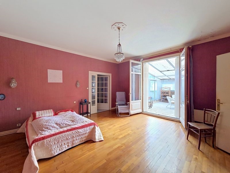 Vente Maison PERIGUEUX - 9 pièces -295 m² - (24000)