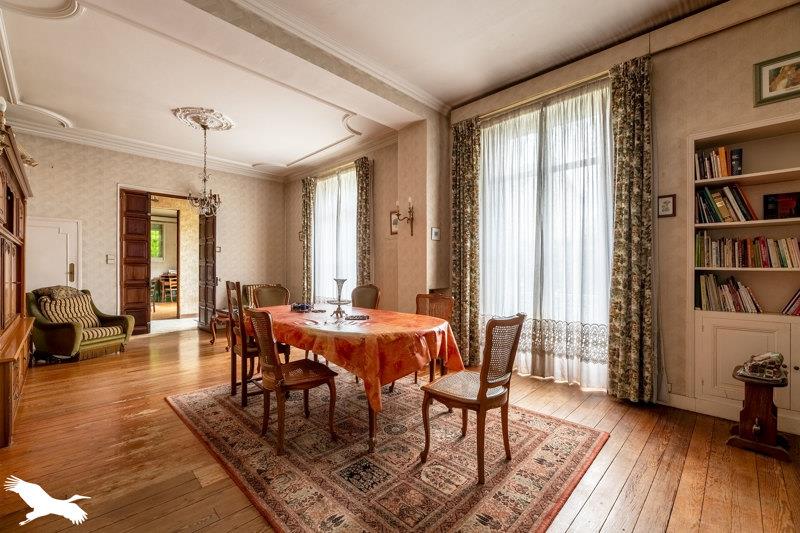 Vente Maison PERIGUEUX - 9 pièces -295 m² - (24000)