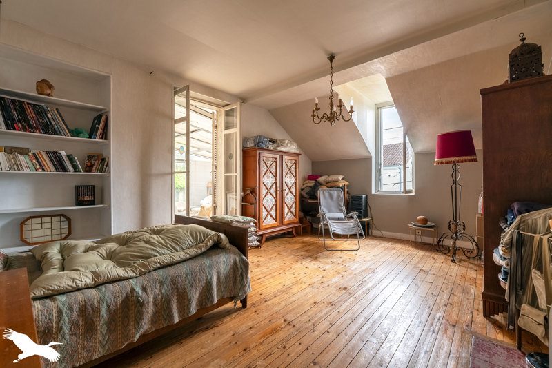 Vente Maison PERIGUEUX - 9 pièces -295 m² - (24000)