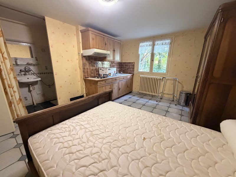 Vente Maison ST PIERRE DE CHIGNAC - 7 pièces -183 m² - (24330)