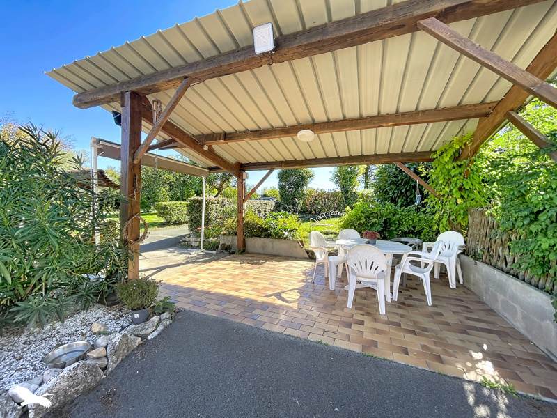 Vente Maison Bassillac et Auberoche - 12 pièces -422 m² - (24330)