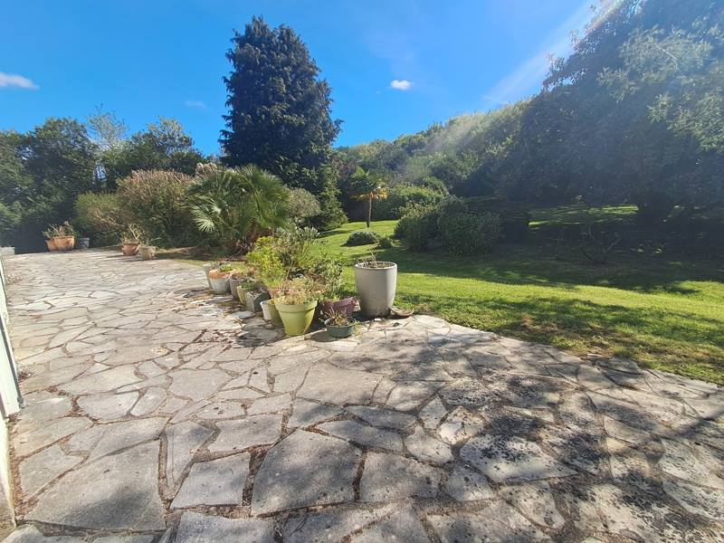 Vente Maison CRACH - 8 pièces -222 m² - (56950)