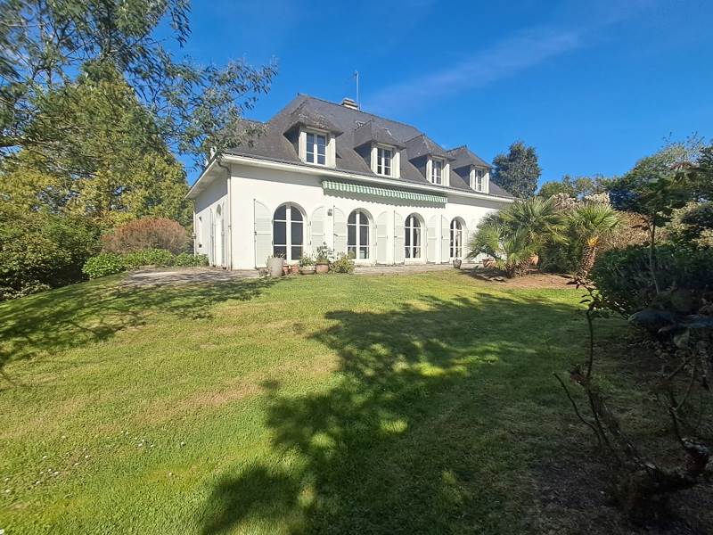 Vente Maison CRACH - 8 pièces -222 m² - (56950)