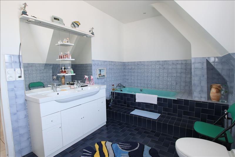 Vente Maison CAMORS - 7 pièces -234 m² - (56330)