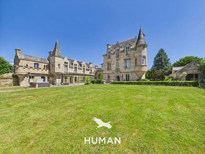 Vente Maison PLUVIGNER - 16 pièces -520 m² - (56330)