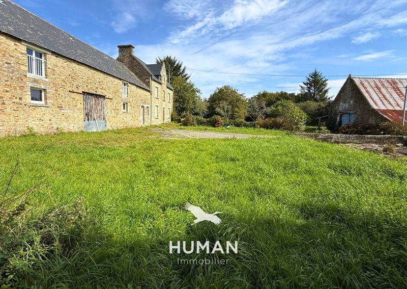 Vente Maison PLUMERGAT - 6 pièces -380 m² - (56400)