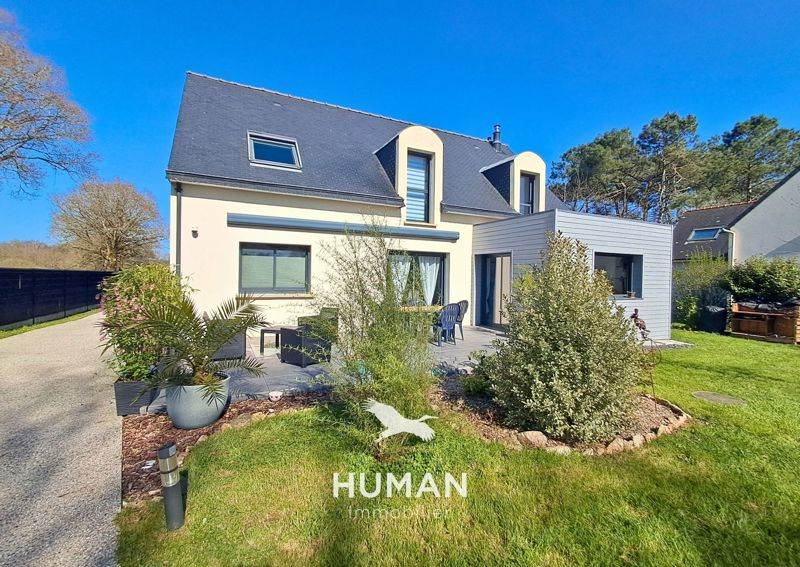 Vente Maison PLUMERGAT - 8 pièces -155 m² - (56400)