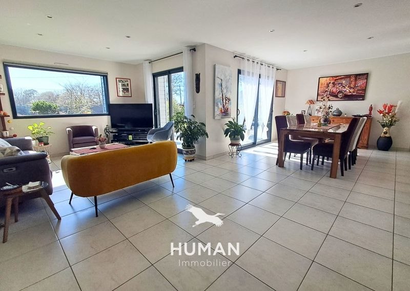 Vente Maison PLUMERGAT - 8 pièces -155 m² - (56400)