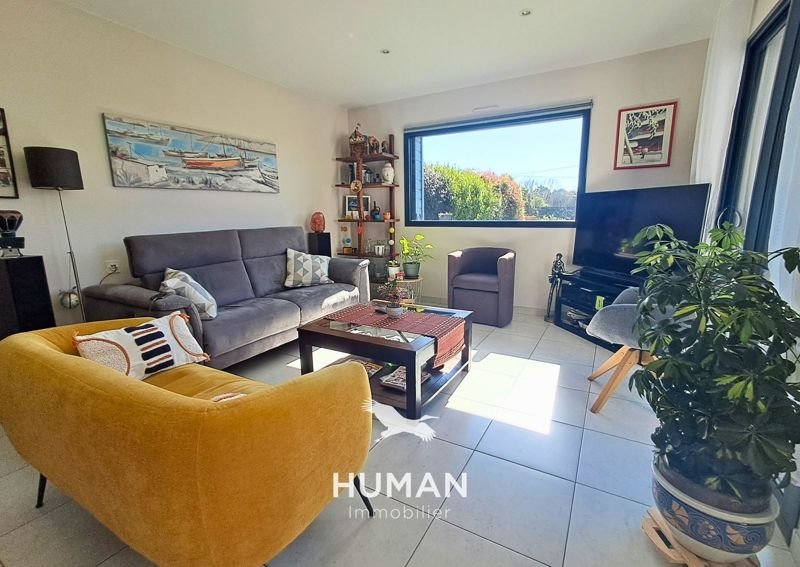 Vente Maison PLUMERGAT - 8 pièces -155 m² - (56400)