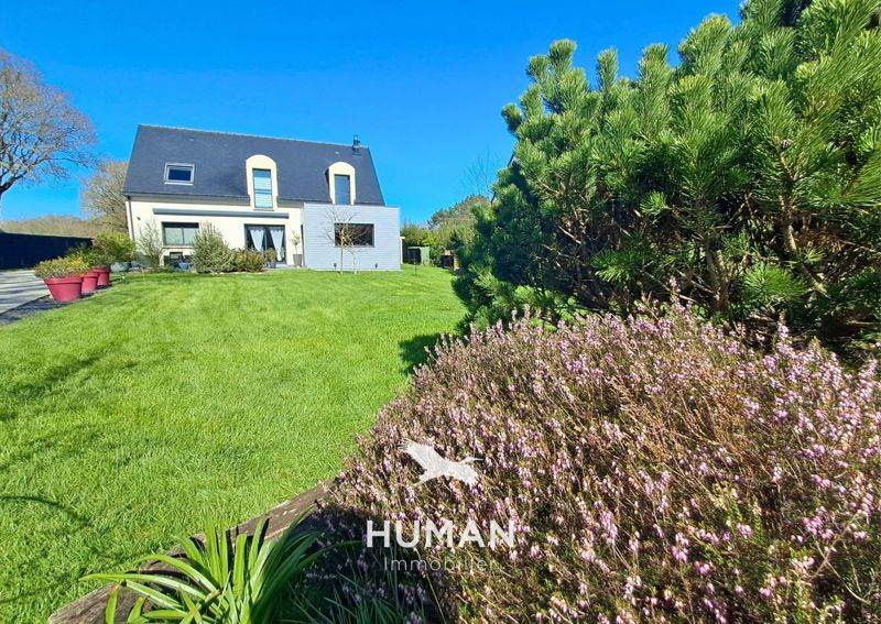 Vente Maison PLUMERGAT - 8 pièces -155 m² - (56400)