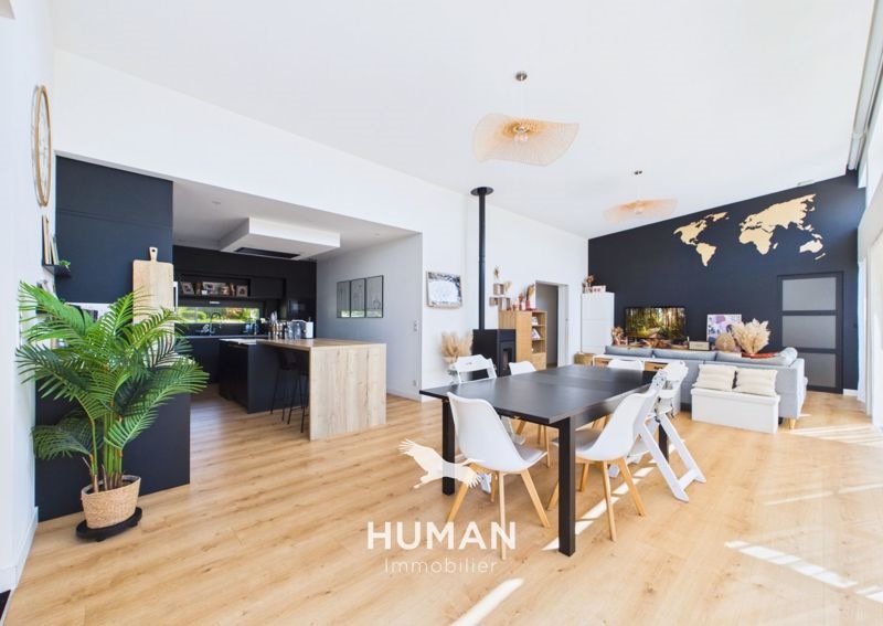 Vente Maison PLUVIGNER - 7 pièces -150 m² - (56330)