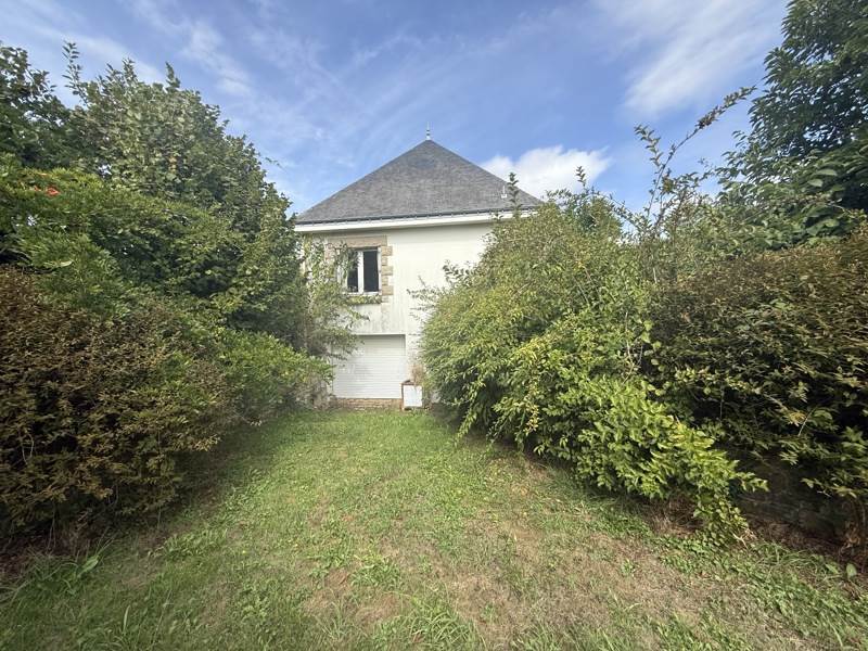 Maison 8 pièces 147 m² · à Pluvigner · 147 m² · 261 990 €