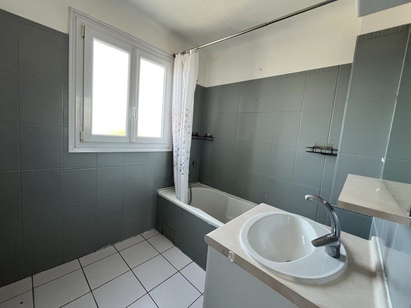 Vente Appartement LES SABLES D OLONNE - 4 pièces -98 m² - (85100)