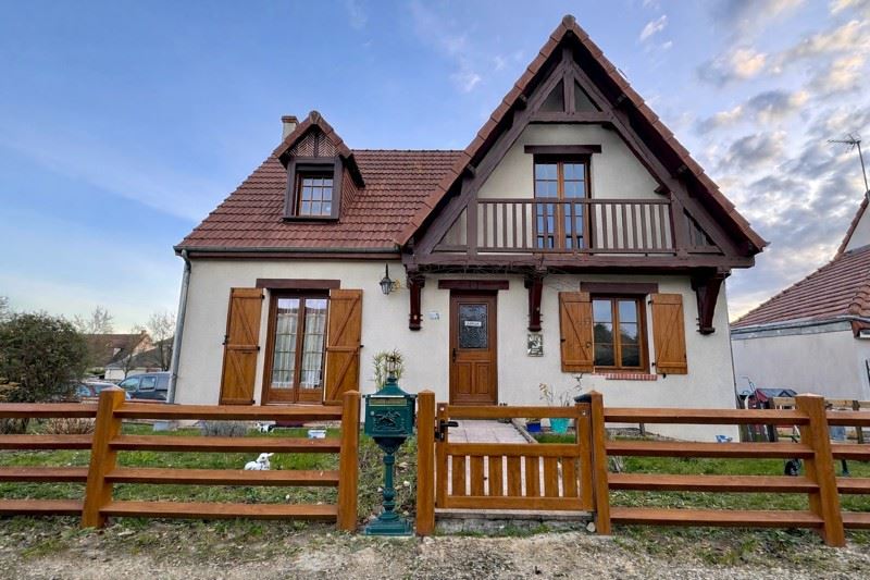 Vente Maison SARAN - 6 pièces -161 m² - (45770)