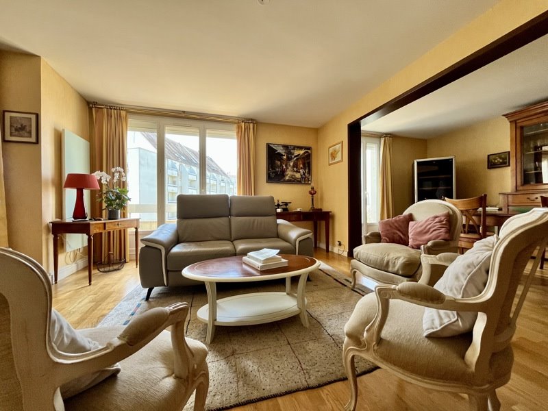 Vente Appartement ORLEANS - 7 pièces -177 m² - (45000)
