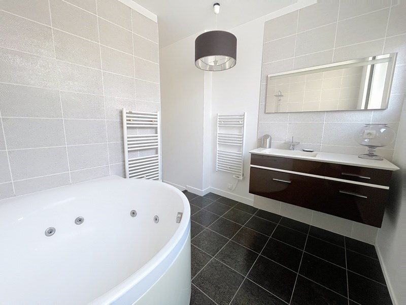 Vente Appartement ORLEANS - 6 pièces -154 m² - (45000)