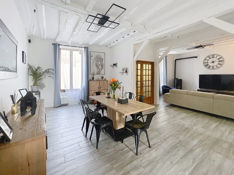 Vente Maison ARTENAY - 7 pièces -156 m² - (45410)