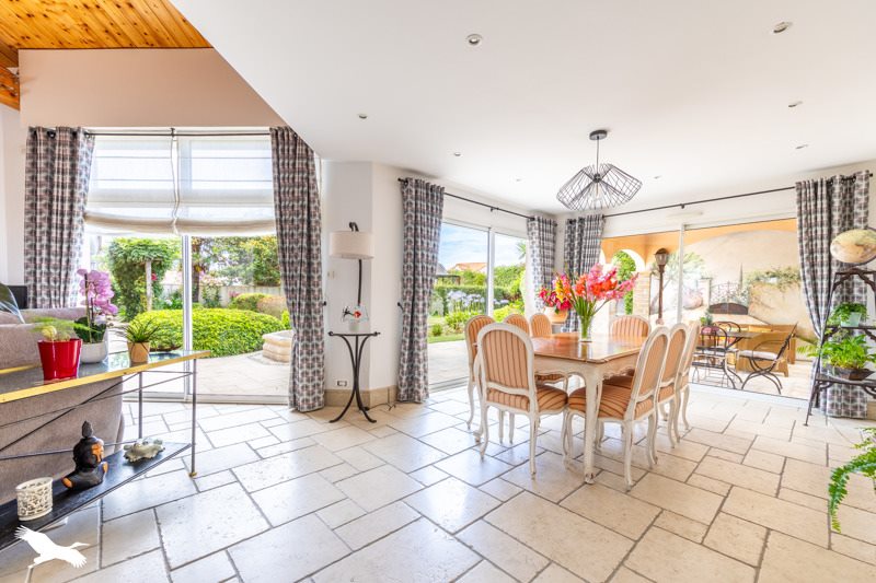 Vente Maison LES SABLES D OLONNE - 5 pièces -233 m² - (85340)