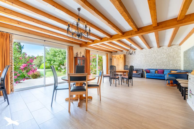 Vente Maison LES SABLES D OLONNE - 5 pièces -233 m² - (85340)