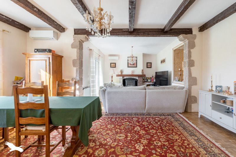 Vente Maison VALERGUES - 6 pièces -221 m² - (34130)