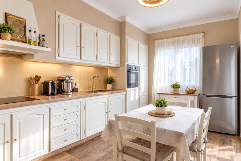 Vente Maison VALERGUES - 6 pièces -221 m² - (34130)