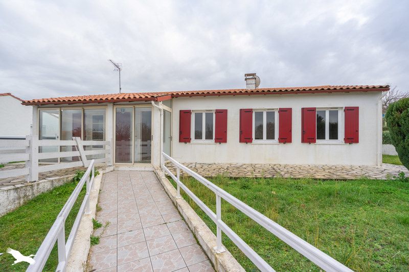 Vente Maison ST GEORGES DE DIDONNE - 5 pièces -102 m² - (17110)