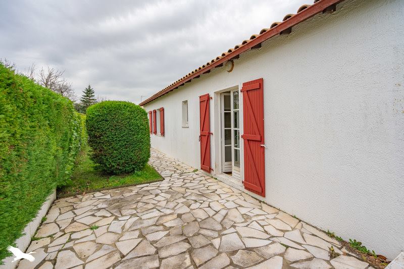 Vente Maison ST GEORGES DE DIDONNE - 5 pièces -102 m² - (17110)