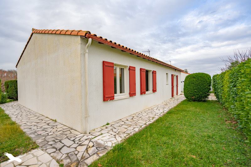 Vente Maison ST GEORGES DE DIDONNE - 5 pièces -102 m² - (17110)