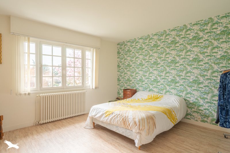 Vente Maison ST GEORGES DE DIDONNE - 6 pièces -164 m² - (17110)